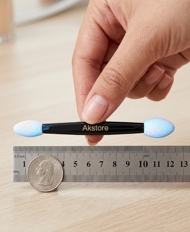 Close-up of Akstore double-ended eyeshadow sponge applicator showing soft latex-free sponge tips